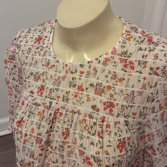 Rails Kinley Floral Print Top blouse crinkled pleated modal Floral Short Sleeve - Picture 4 of 8